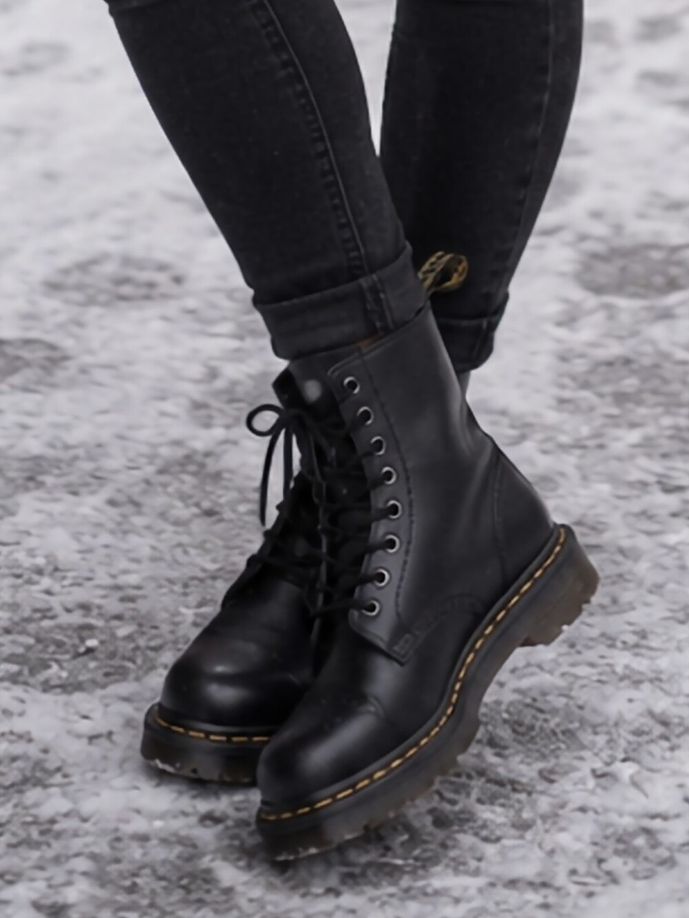Dr. Martens Fur Lined Leather Boots 6